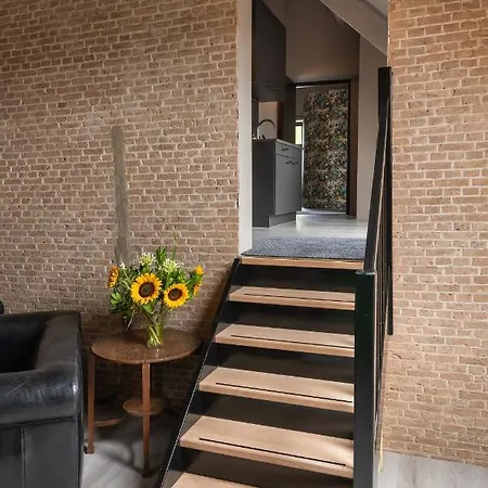 Apartment Landelijke Boerderijkamer, Dichtbij Kinderdijk *